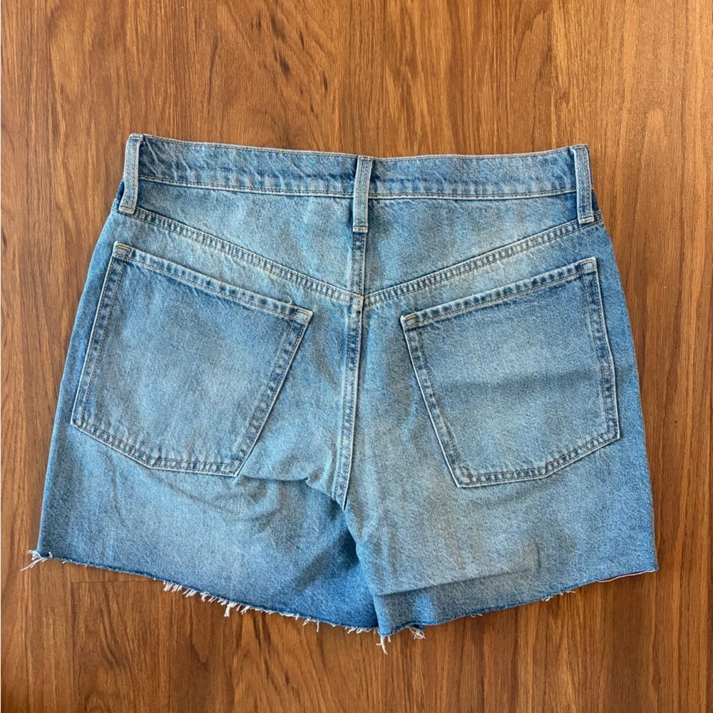 NWT Old Navy High-Waisted Baggy Jean Shorts
